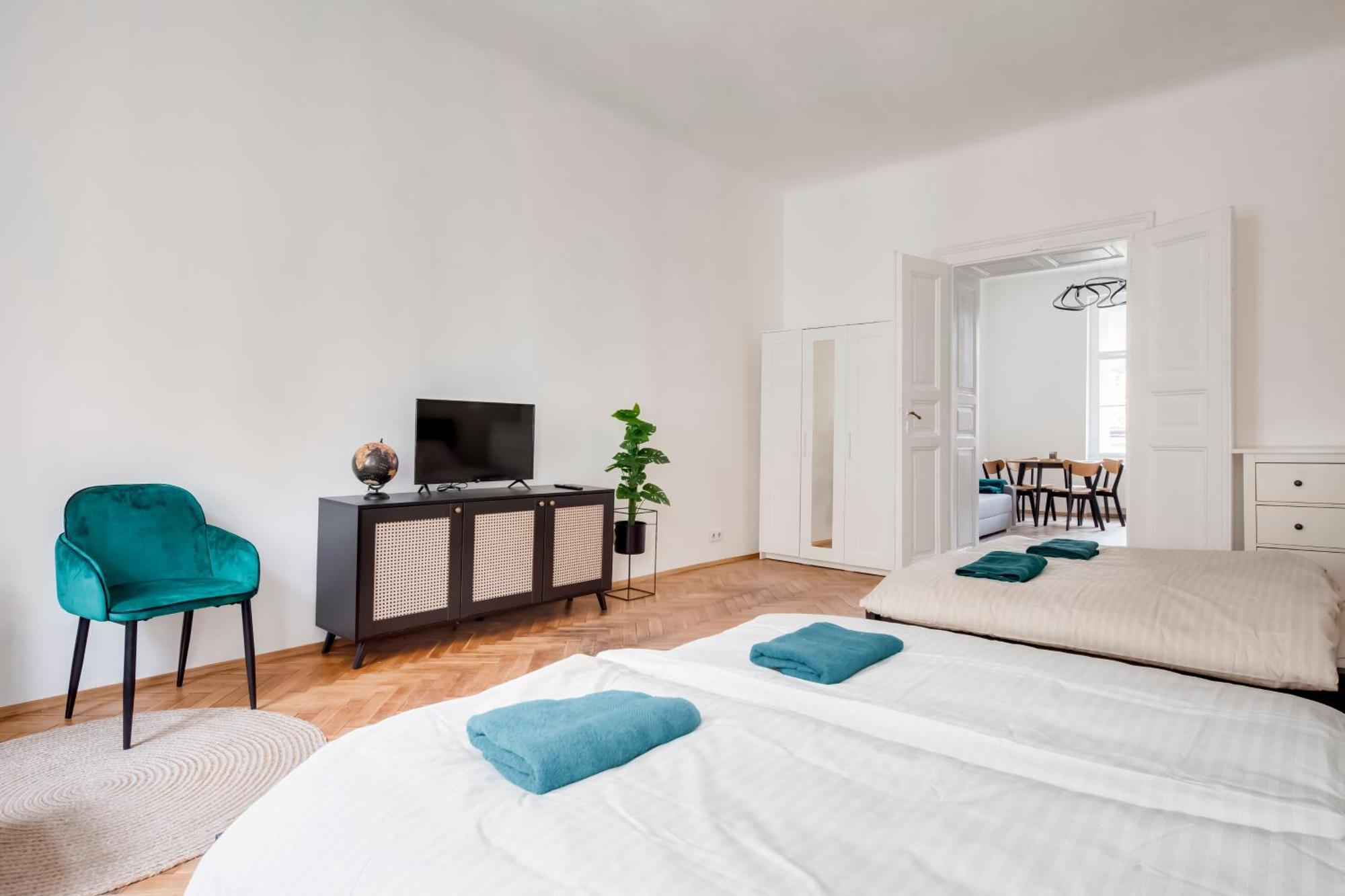 City Center Premium Apartment Praga Esterno foto