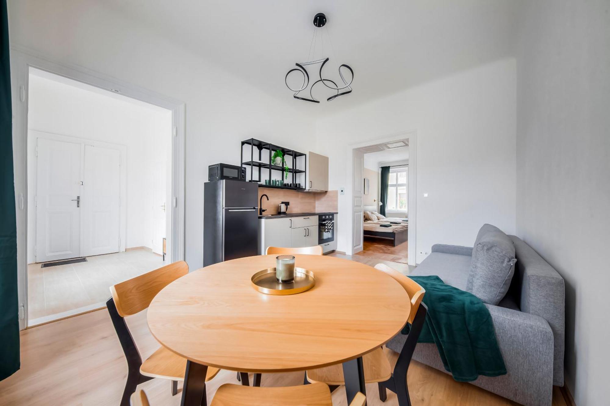 City Center Premium Apartment Praga Esterno foto
